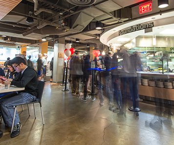 A queue of students at Foundations, the homestyle food station at the dining center
