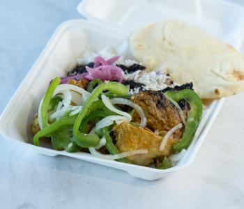 Tandoori Chicken with rice and naan